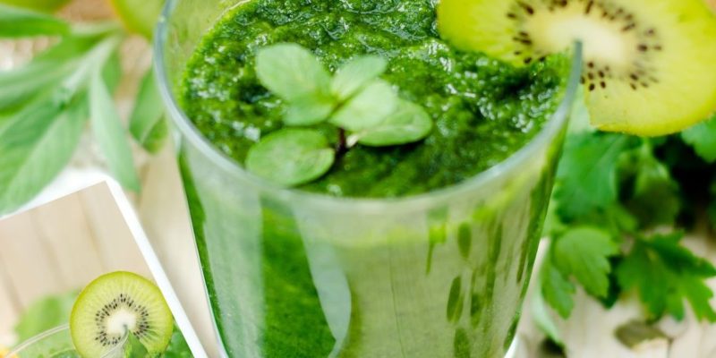 Kiwi And Spinach Drink Health Ins Pic 2021
